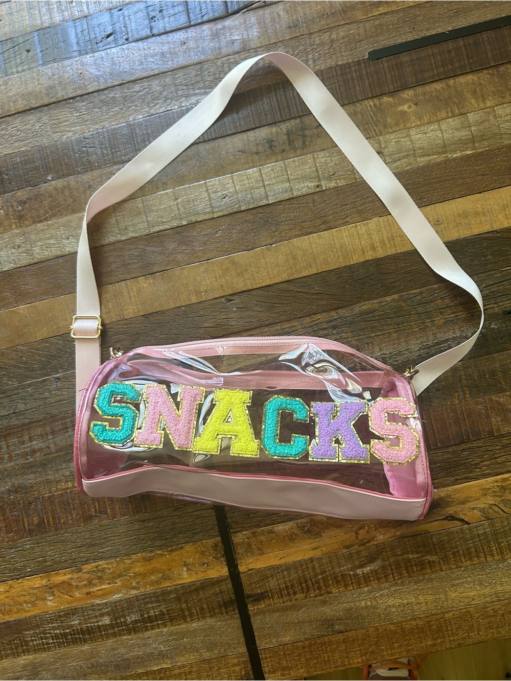 SNACKS BAG. Pink Clear 'SNACKS' Crossbody Bag